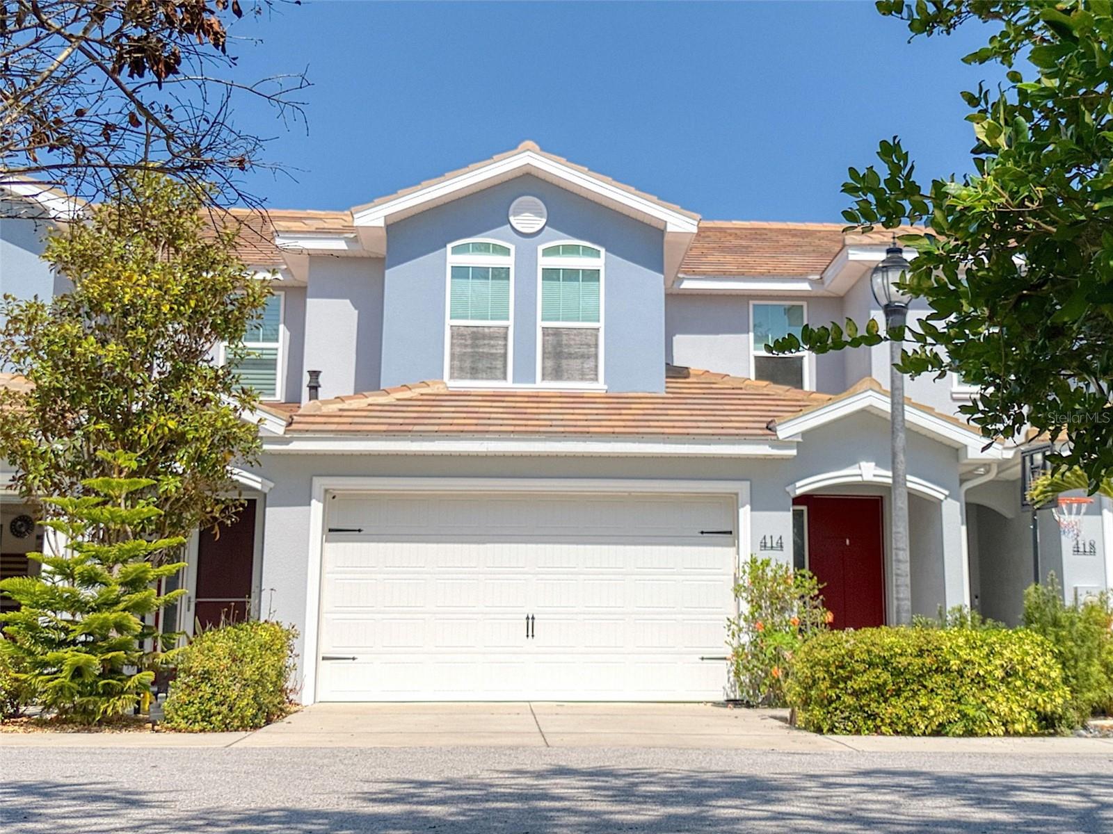 HIGHLAND RIDGE TWNHMS - Residential