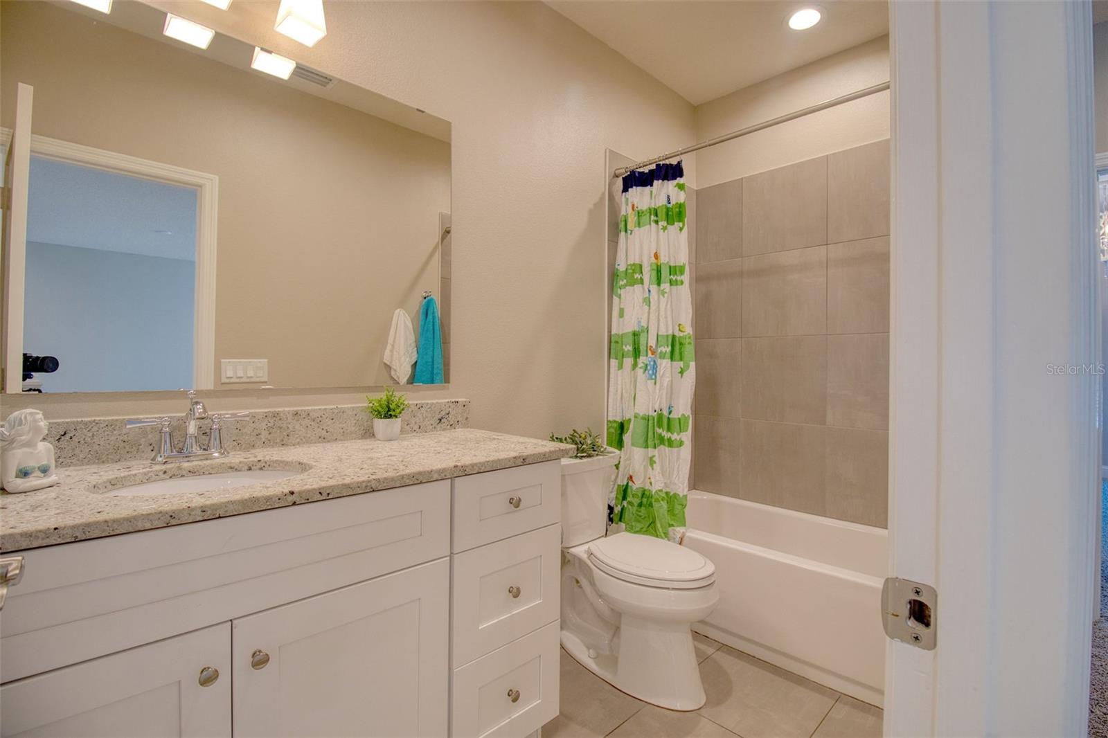 HIGHLAND RIDGE TWNHMS - Residential