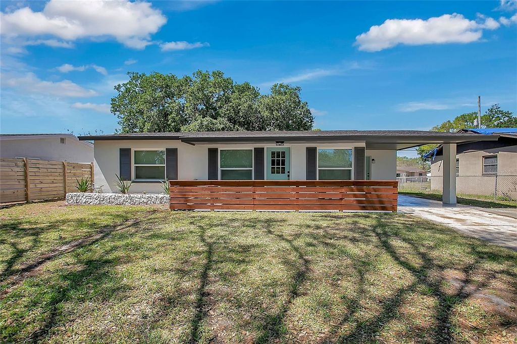 Photo of 1902 Patterson Avenue, Orlando, FL 32811 (MLS # O6391767)