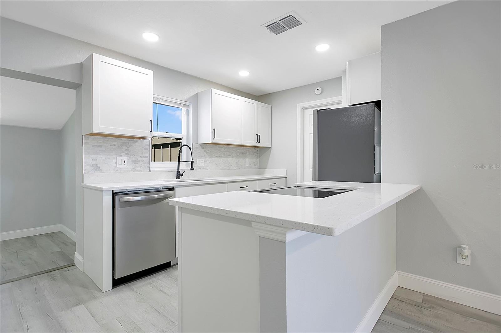 RICHMOND HEIGHTS - Residential