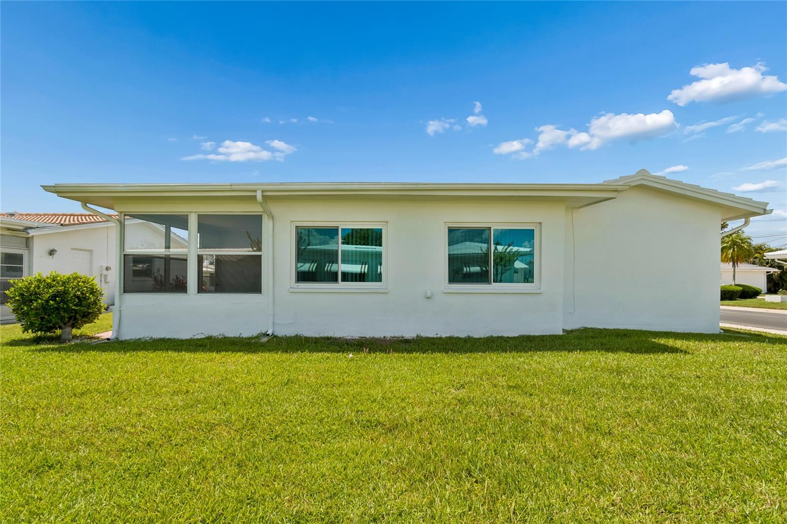 MAINLANDS OF TAMARAC BY THE GULF UNIT 4 CONDO - Residential