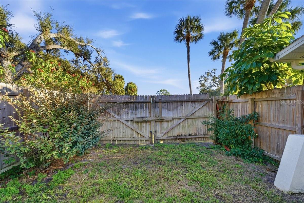 SOUTH VENICE - Residential