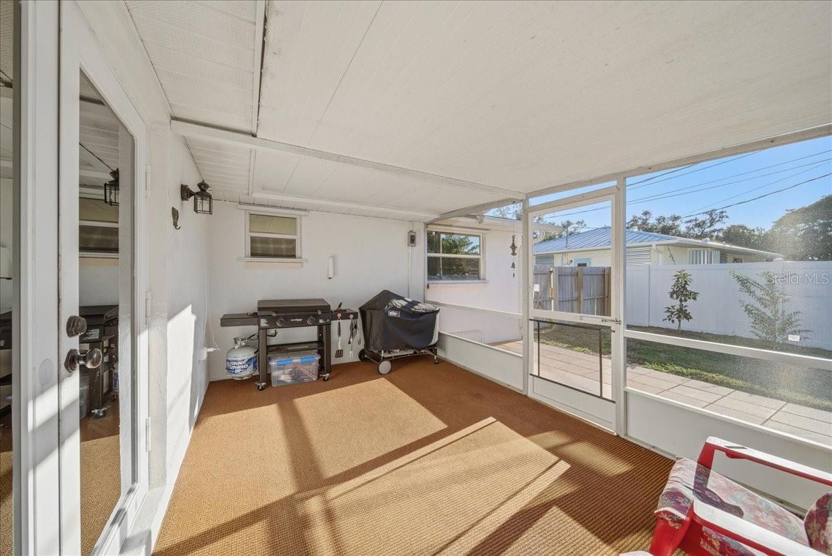 SOUTH VENICE - Residential