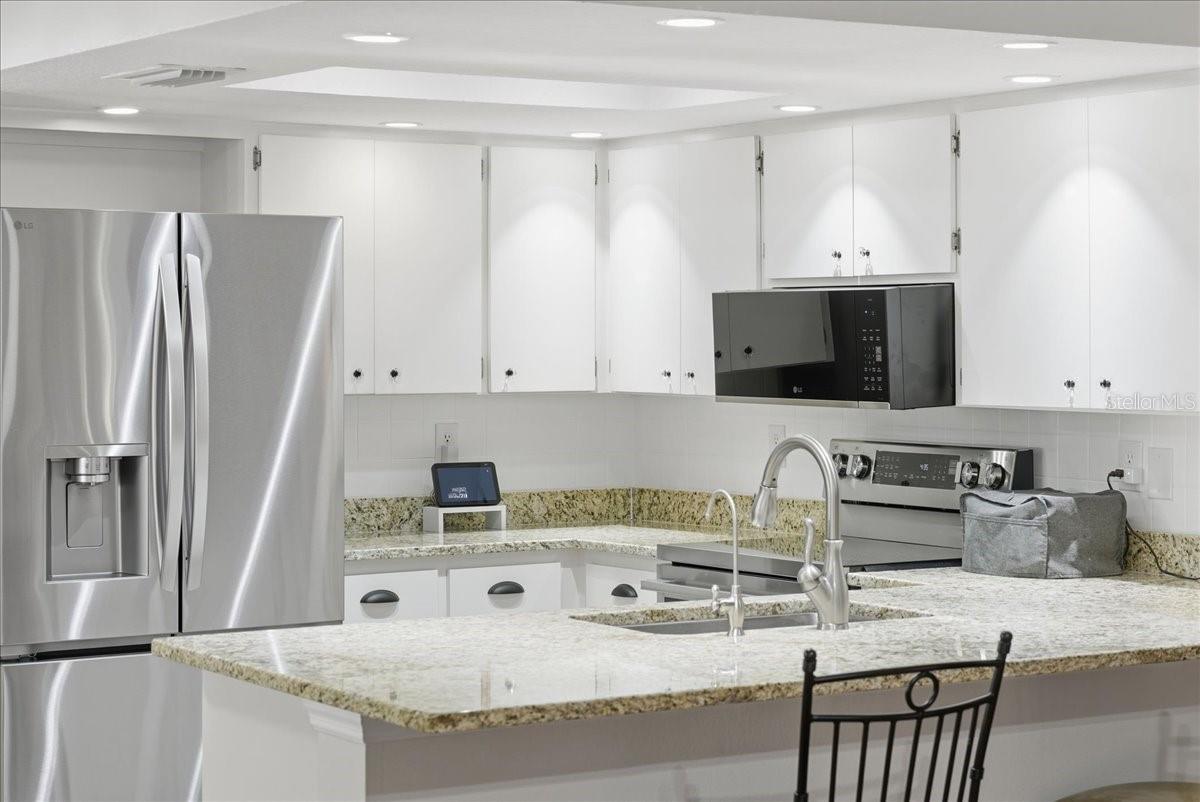 SOUTH VENICE - Residential