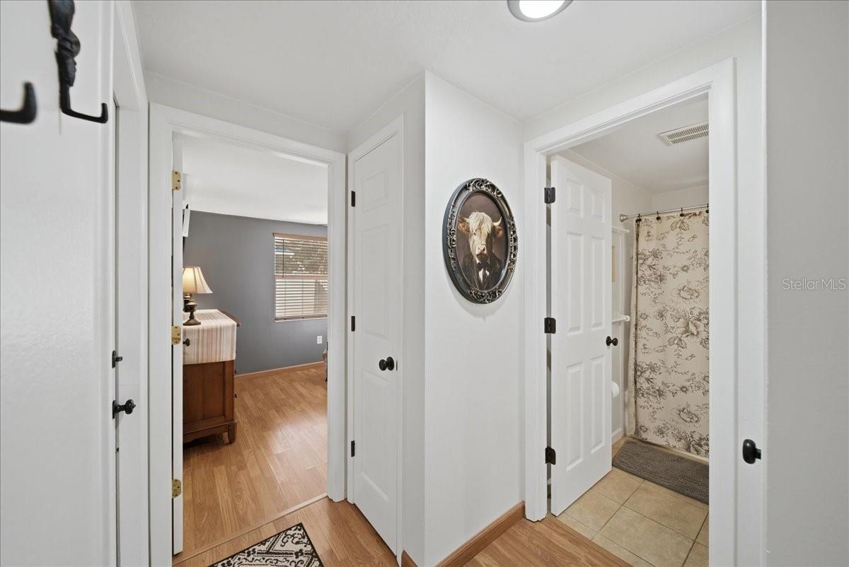 SOUTH VENICE - Residential