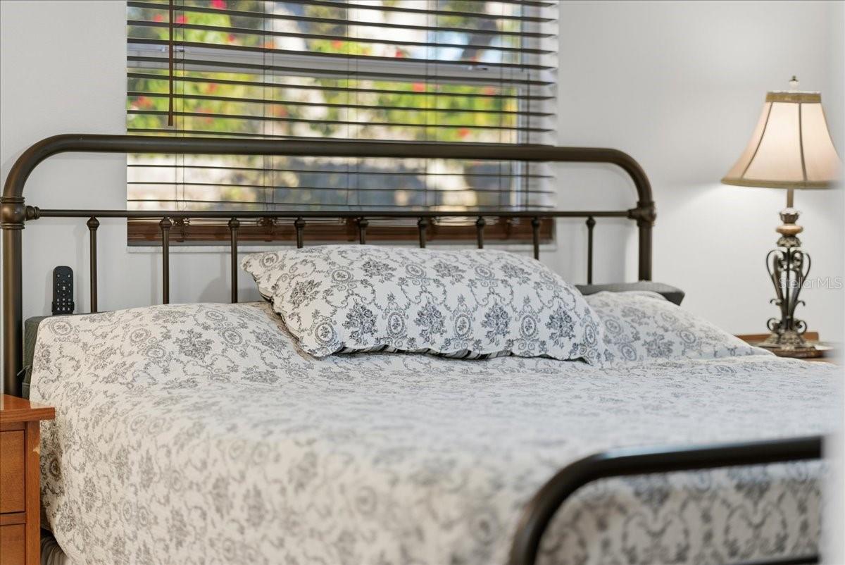 SOUTH VENICE - Residential