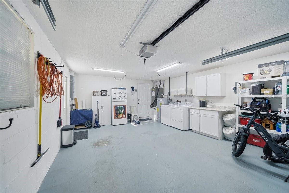 SOUTH VENICE - Residential