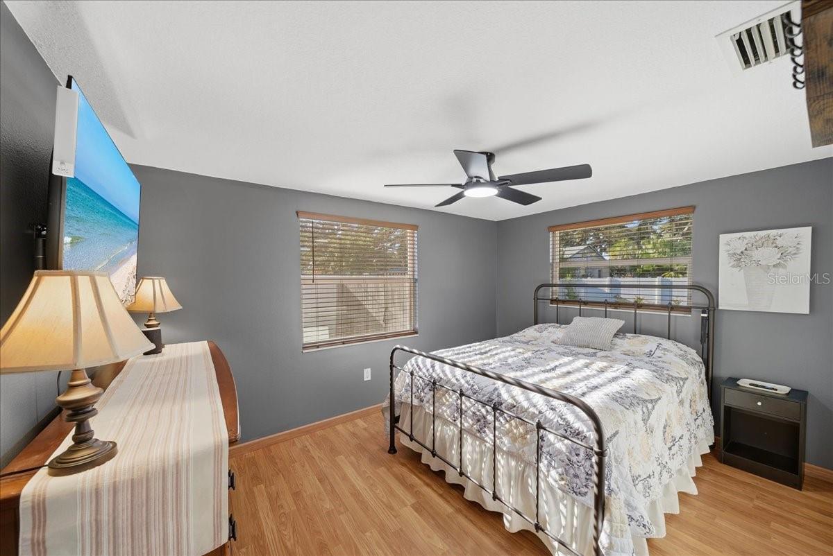 SOUTH VENICE - Residential