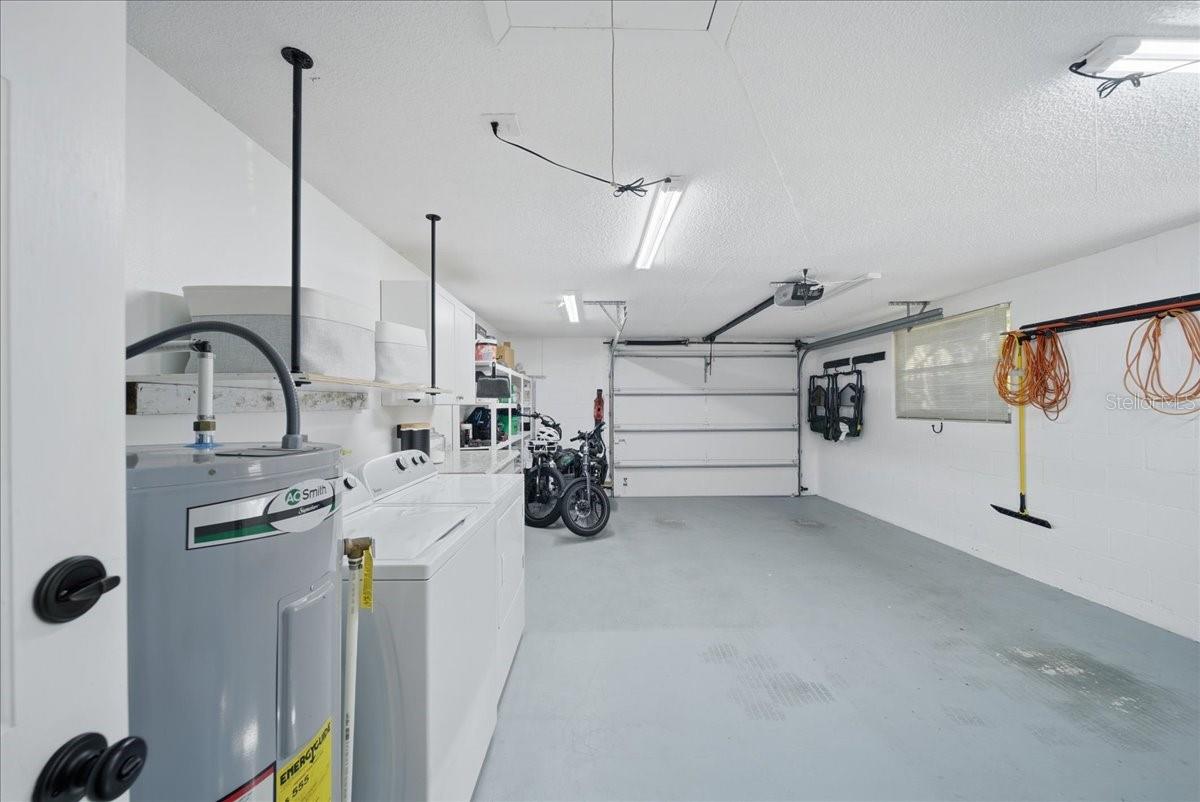 SOUTH VENICE - Residential