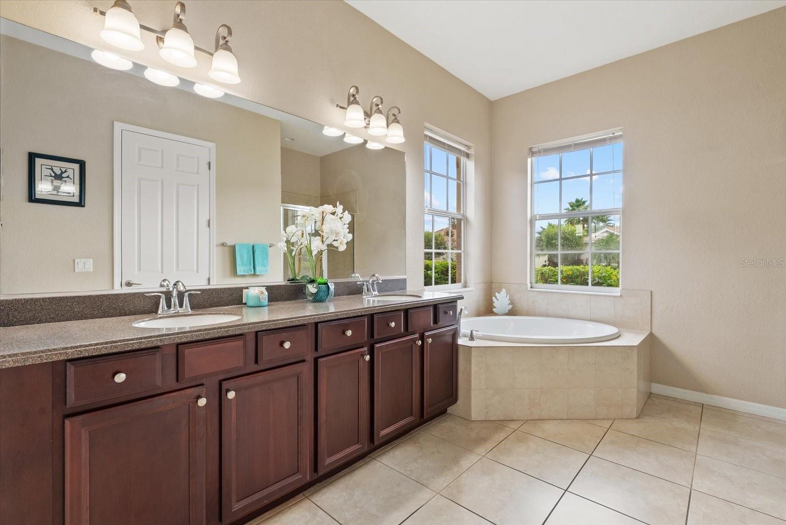 STONEYBROOK AT VENICE - Residential