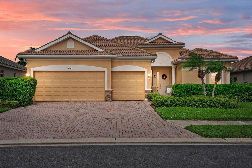 Photo of 12132 Granite Woods Loop, Venice, FL 34292 (MLS # N6140827)