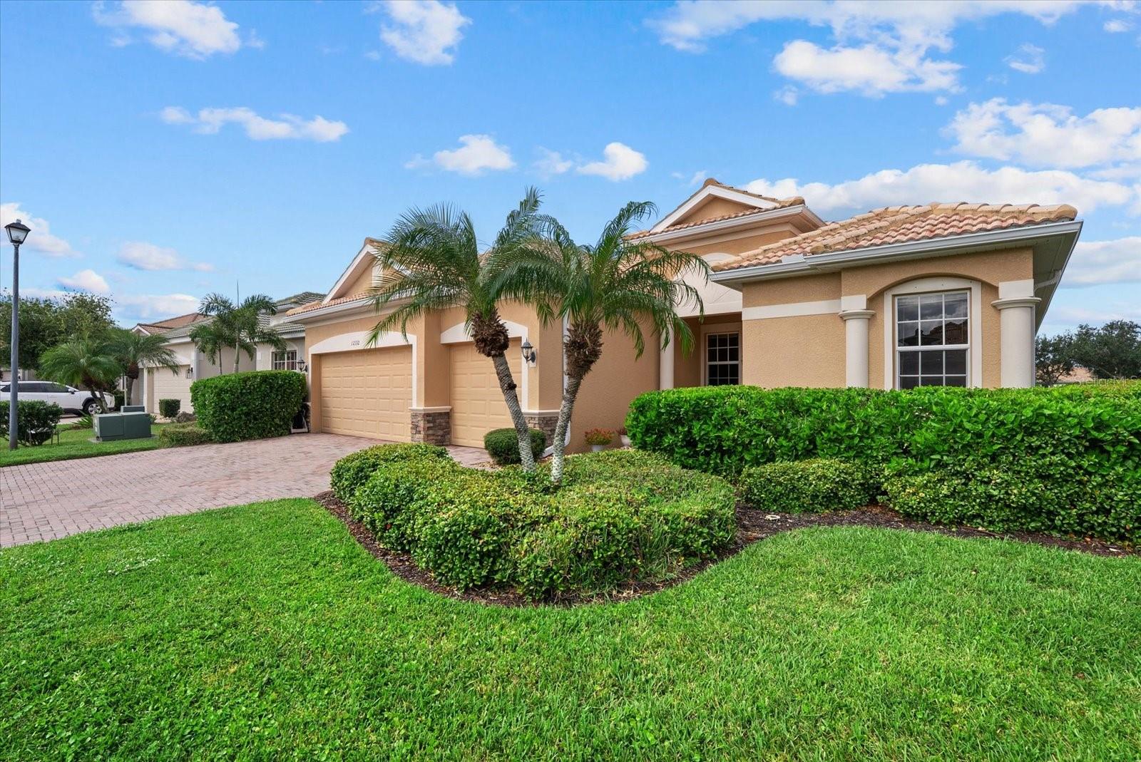 STONEYBROOK AT VENICE - Residential