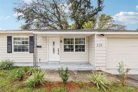 Photo of 520 Freeport Avenue N, St Petersburg, FL 33702 (MLS # TB8454353)