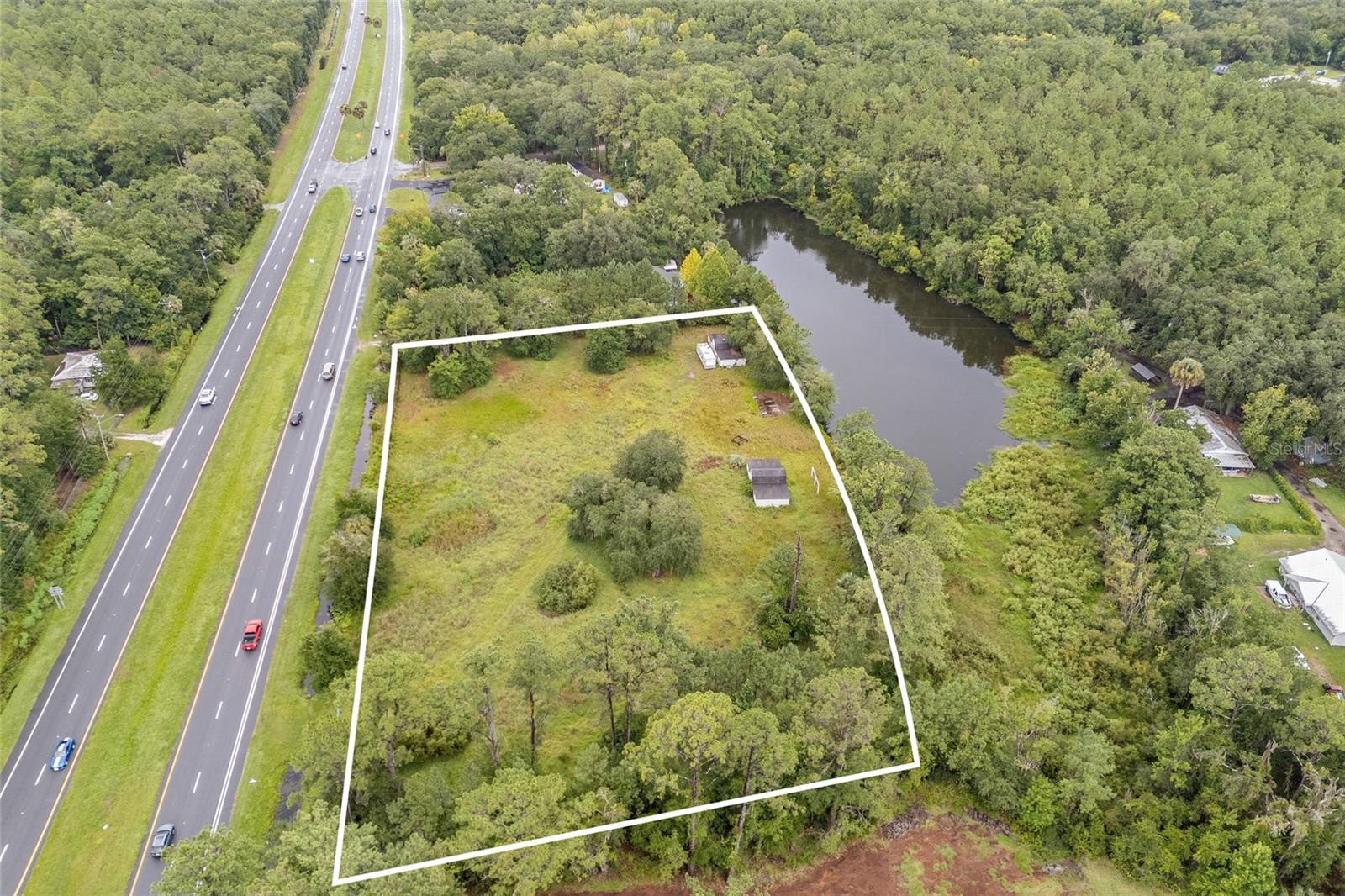 205 NW HIGHWAY 441