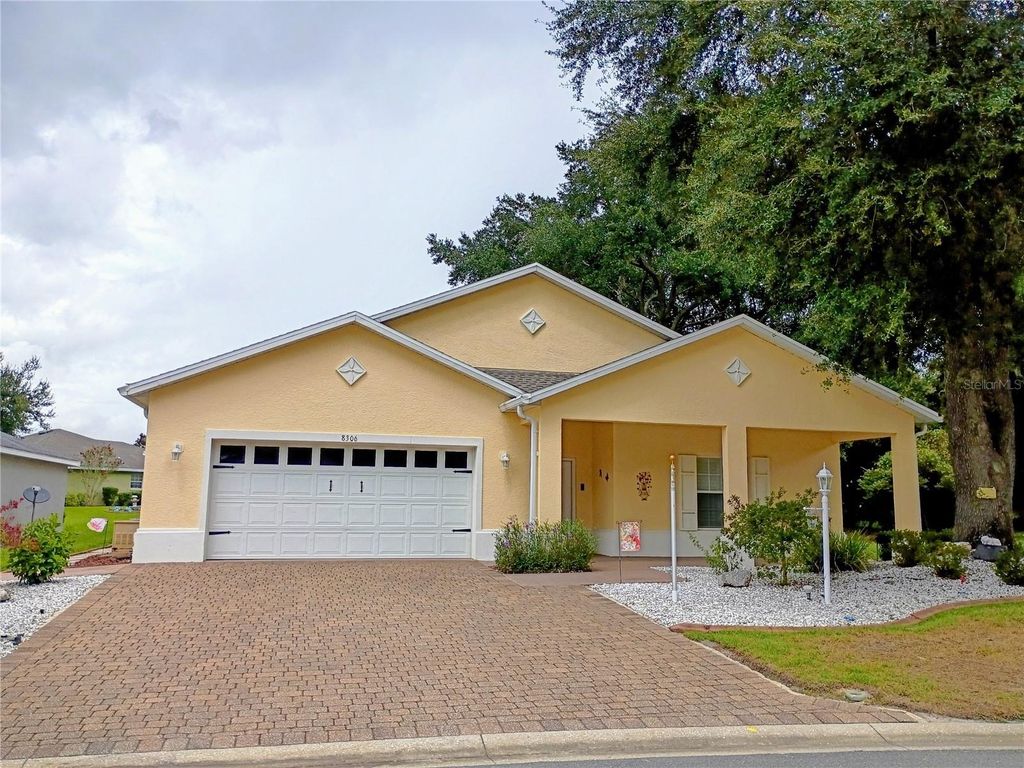 Photo of 8306 SW 79th Circle, Ocala, FL 34476 (MLS # OM709195)