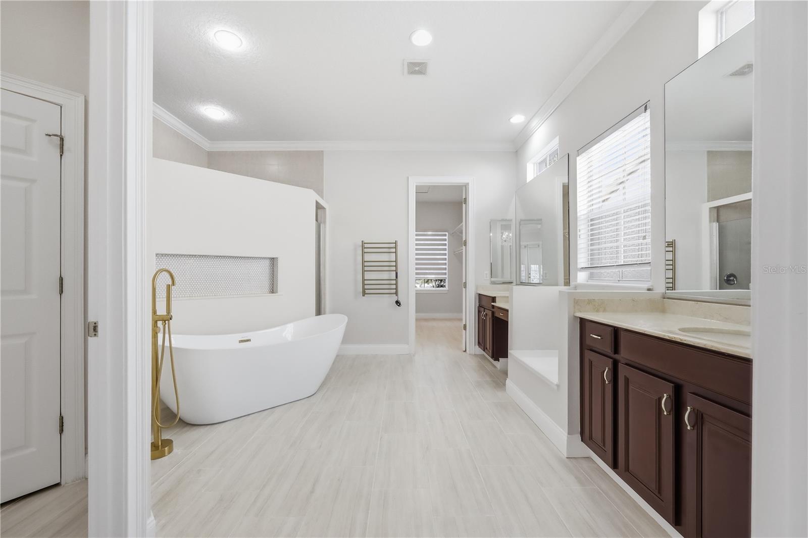 KEENES POINTE UT 04 SEC 31 48 82 - Residential