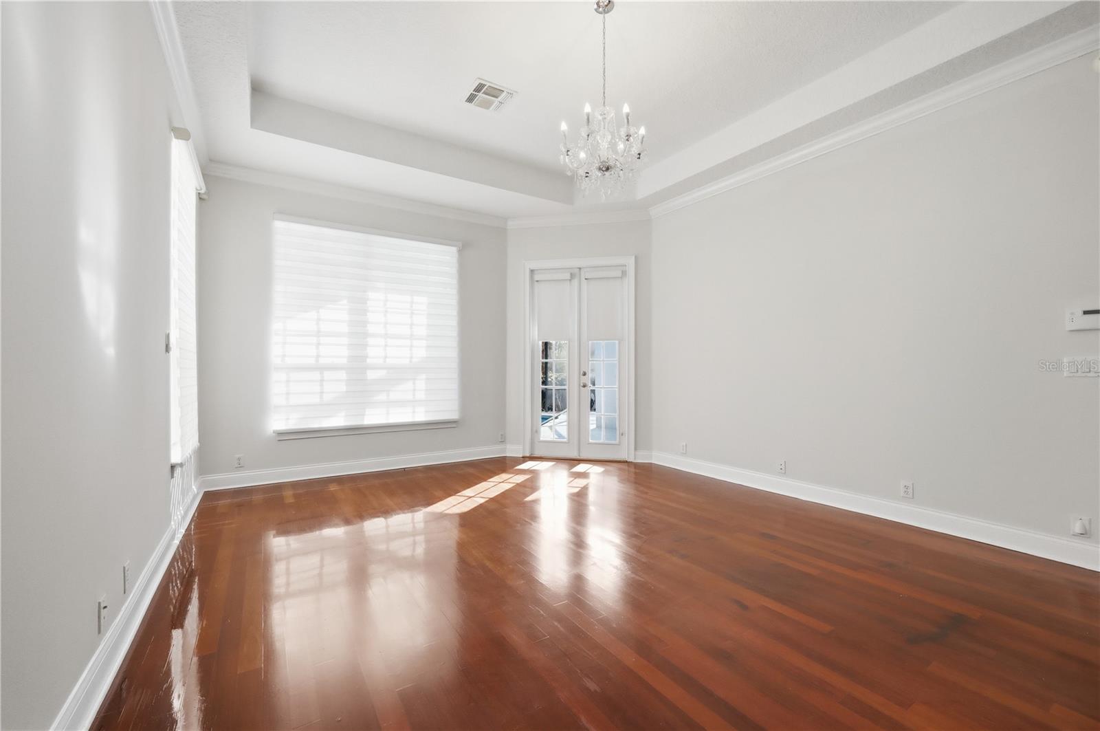 KEENES POINTE UT 04 SEC 31 48 82 - Residential