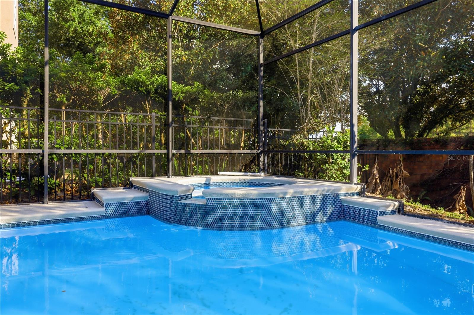 KEENES POINTE UT 04 SEC 31 48 82 - Residential