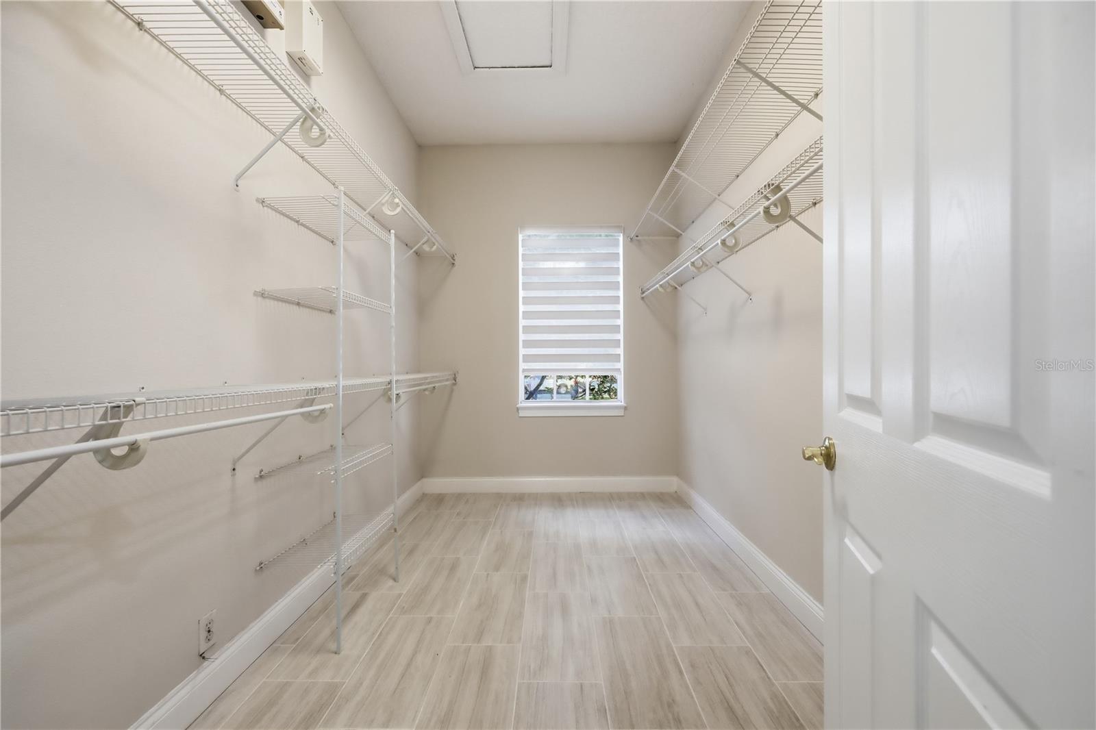 KEENES POINTE UT 04 SEC 31 48 82 - Residential