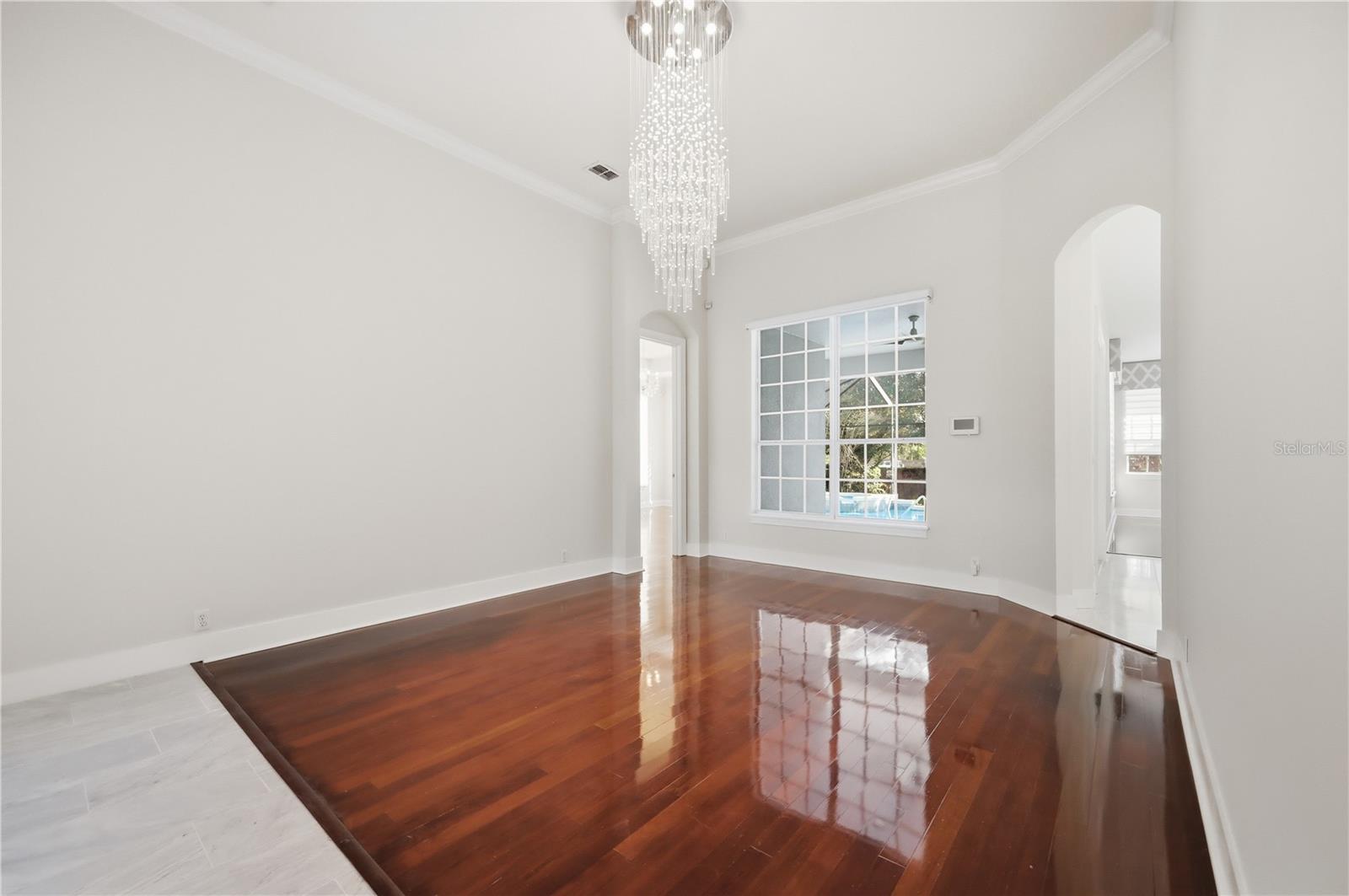 KEENES POINTE UT 04 SEC 31 48 82 - Residential