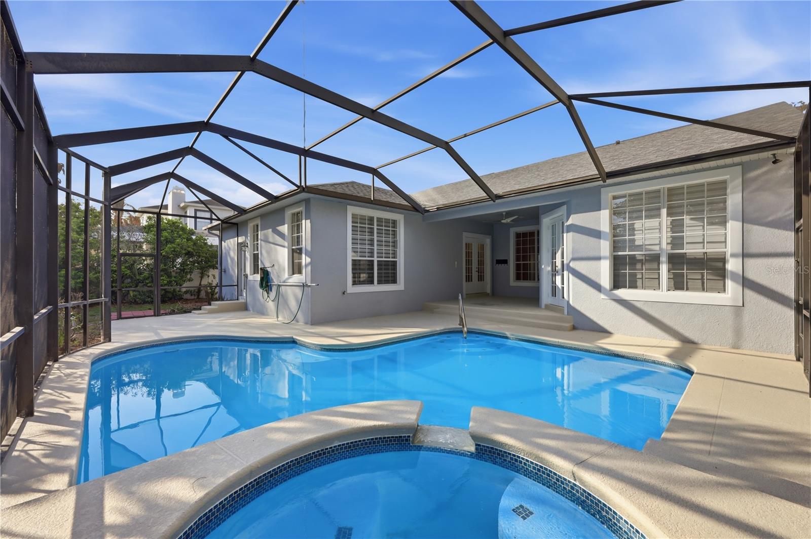 KEENES POINTE UT 04 SEC 31 48 82 - Residential