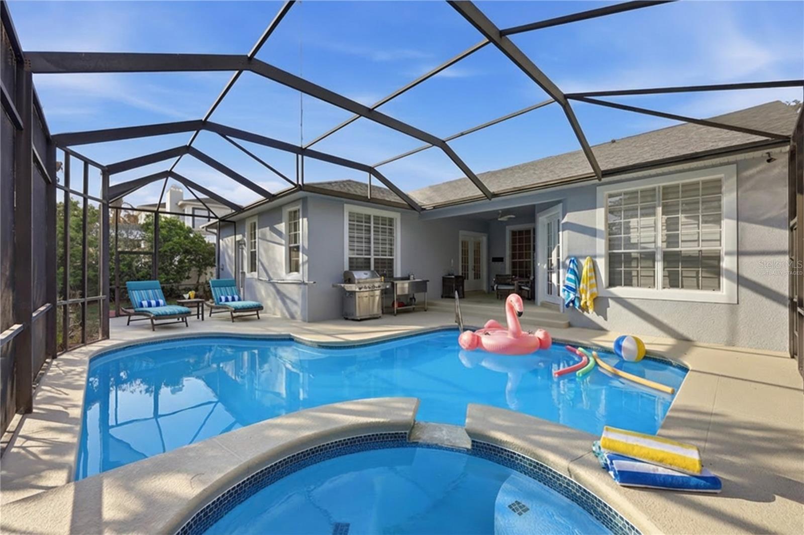 KEENES POINTE UT 04 SEC 31 48 82 - Residential