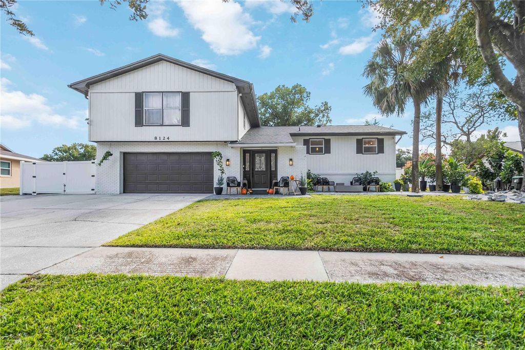 Photo of 8124 Laurel Tree Drive, Orlando, FL 32819 (MLS # O6370513)