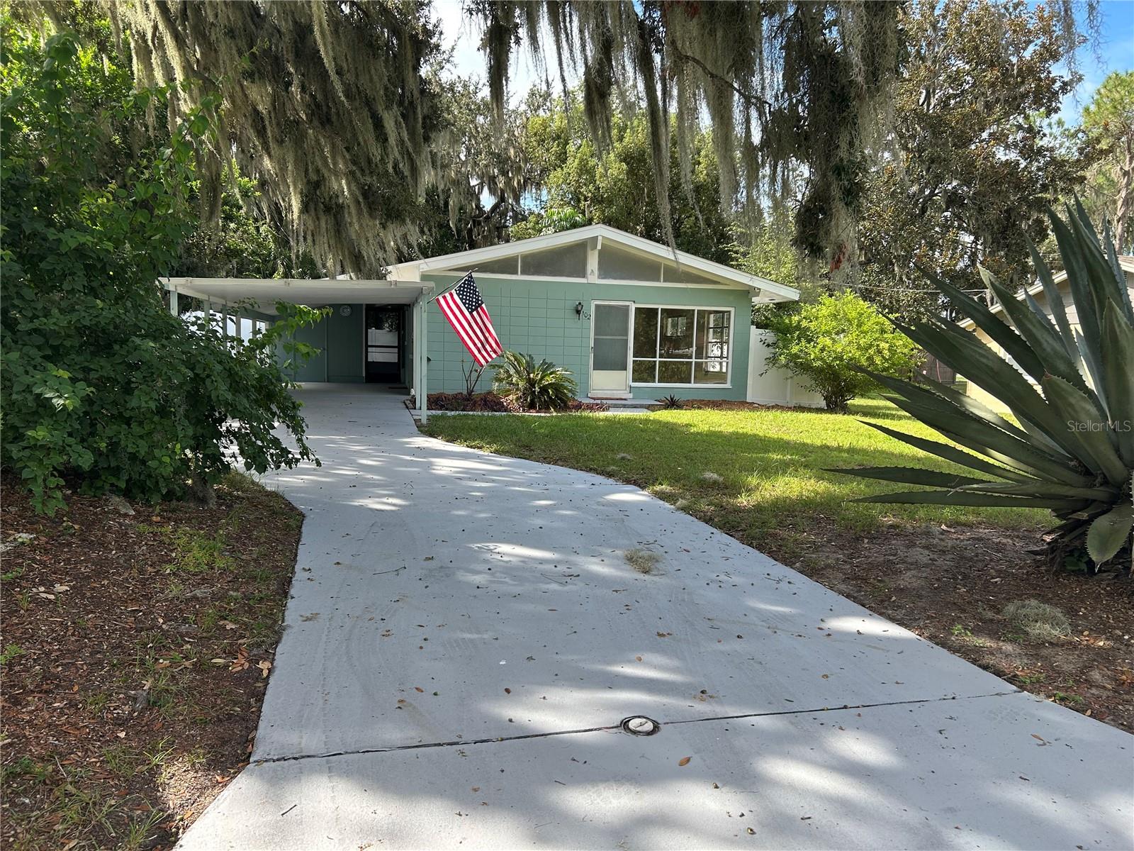 EUSTIS NORTHSHORE - Residential