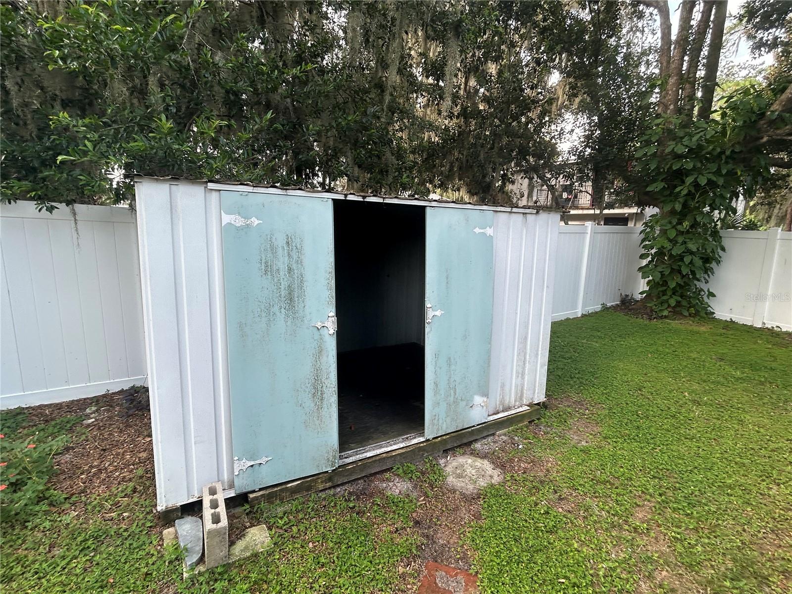 EUSTIS NORTHSHORE - Residential