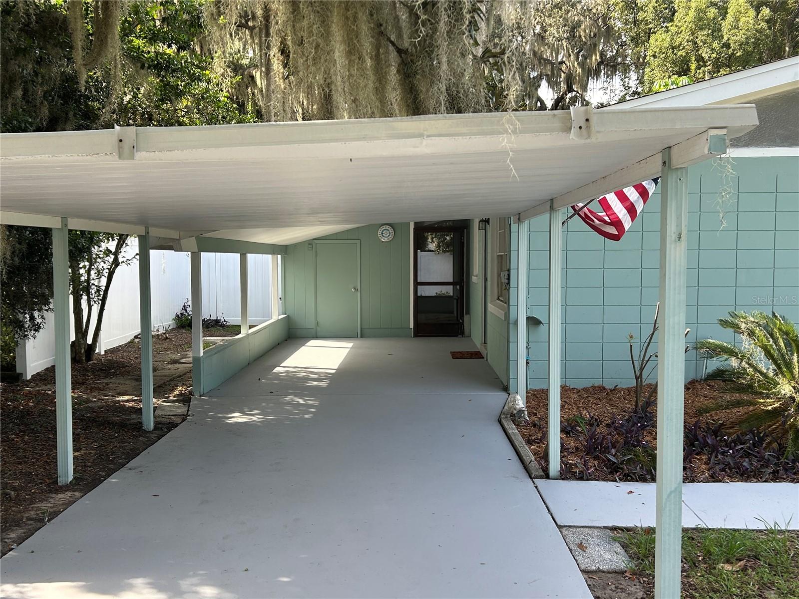 EUSTIS NORTHSHORE - Residential