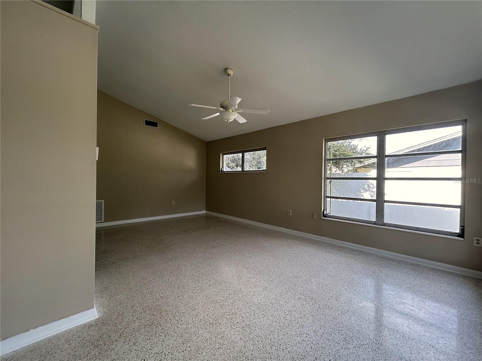 EUSTIS NORTHSHORE - Residential