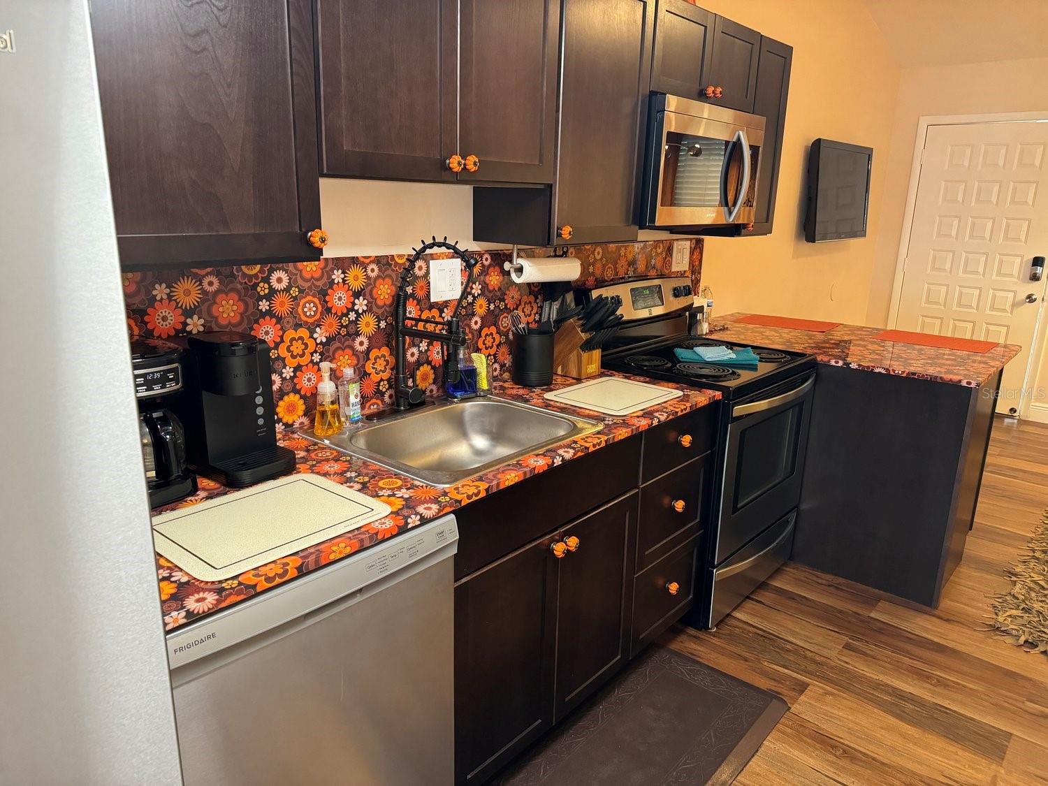 PARADISE LAKES RESORT CONDO - Residential