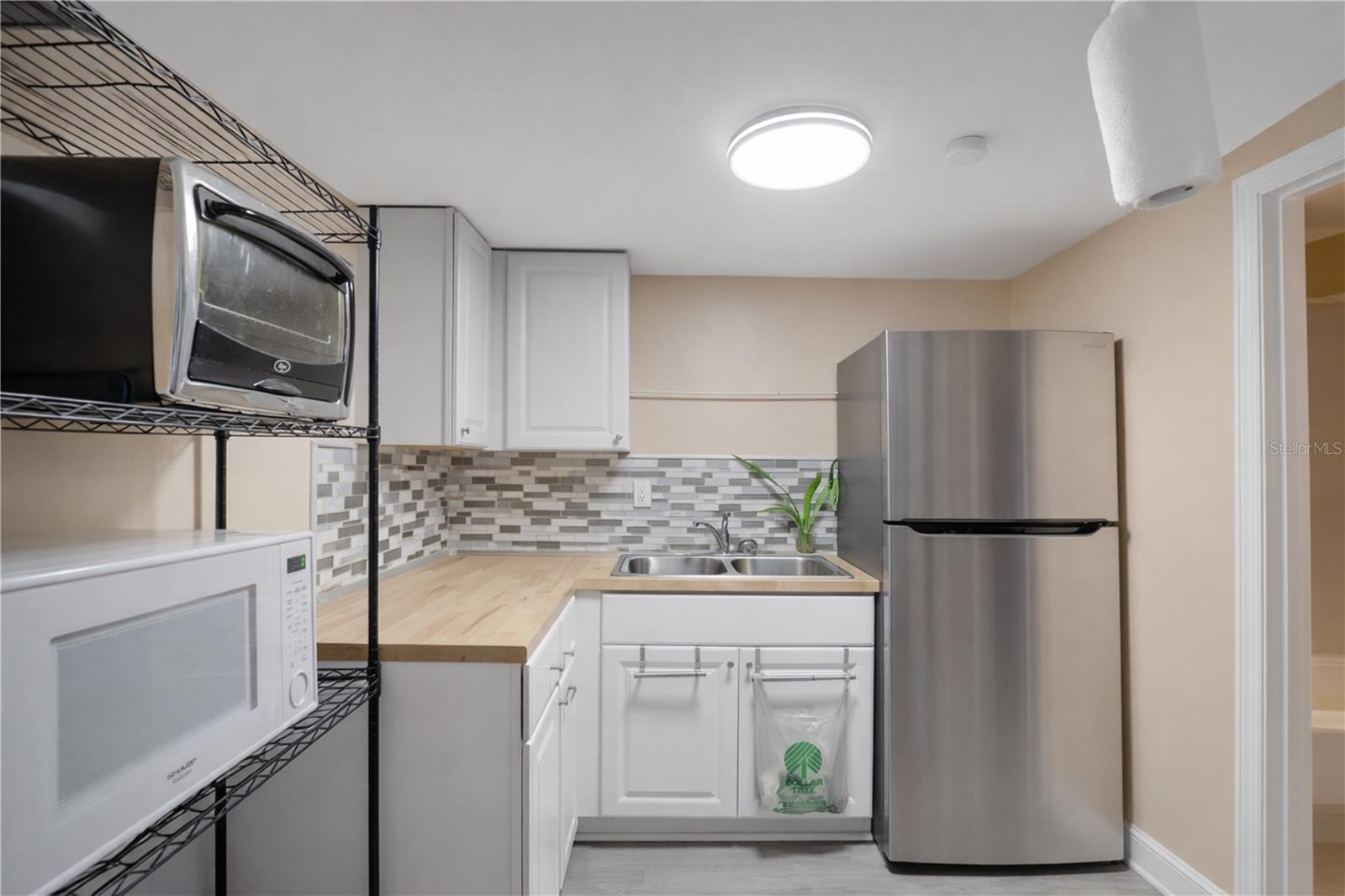 WEST HIGHLANDS - Residential Income