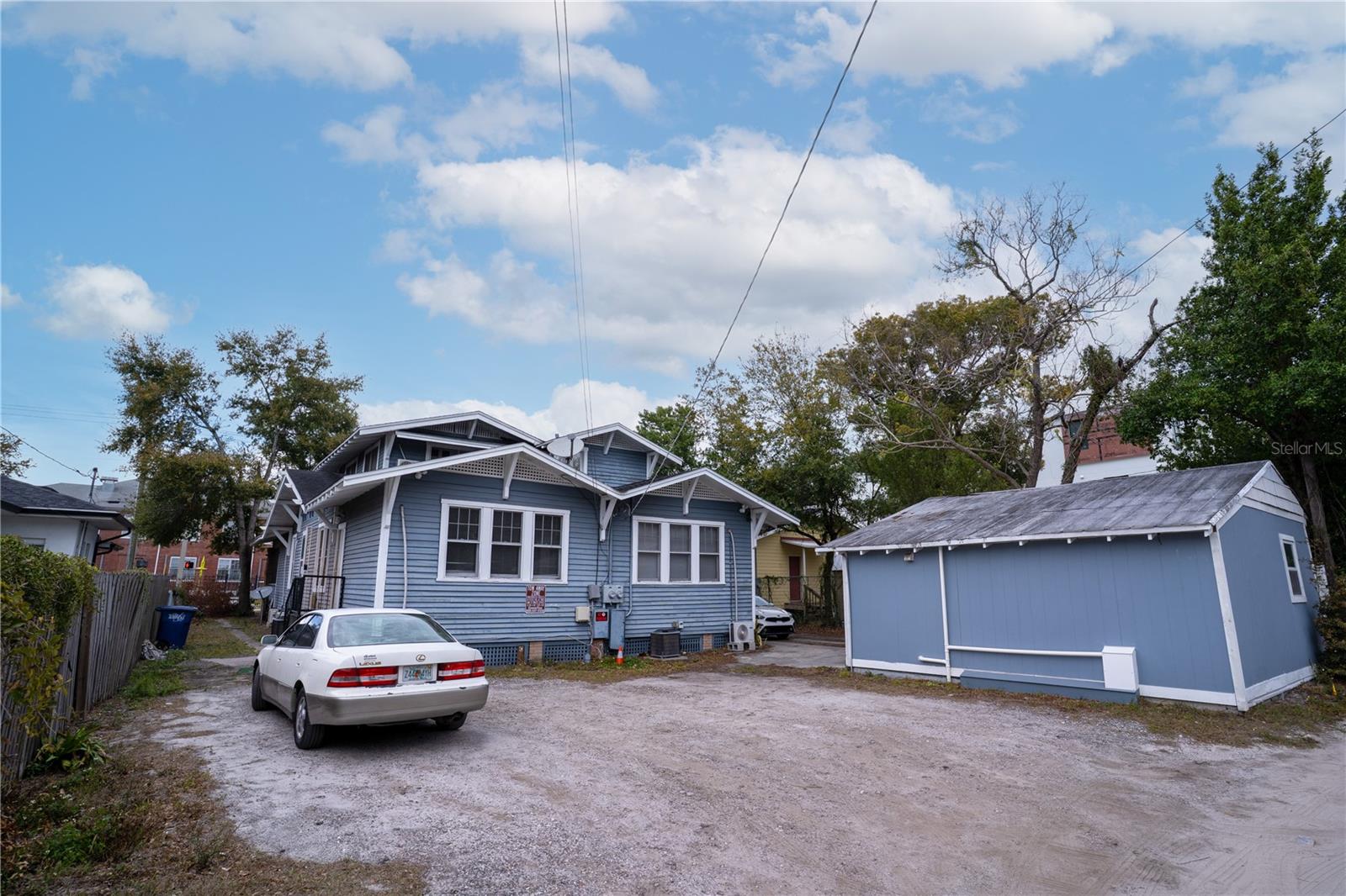 WEST HIGHLANDS - Residential Income