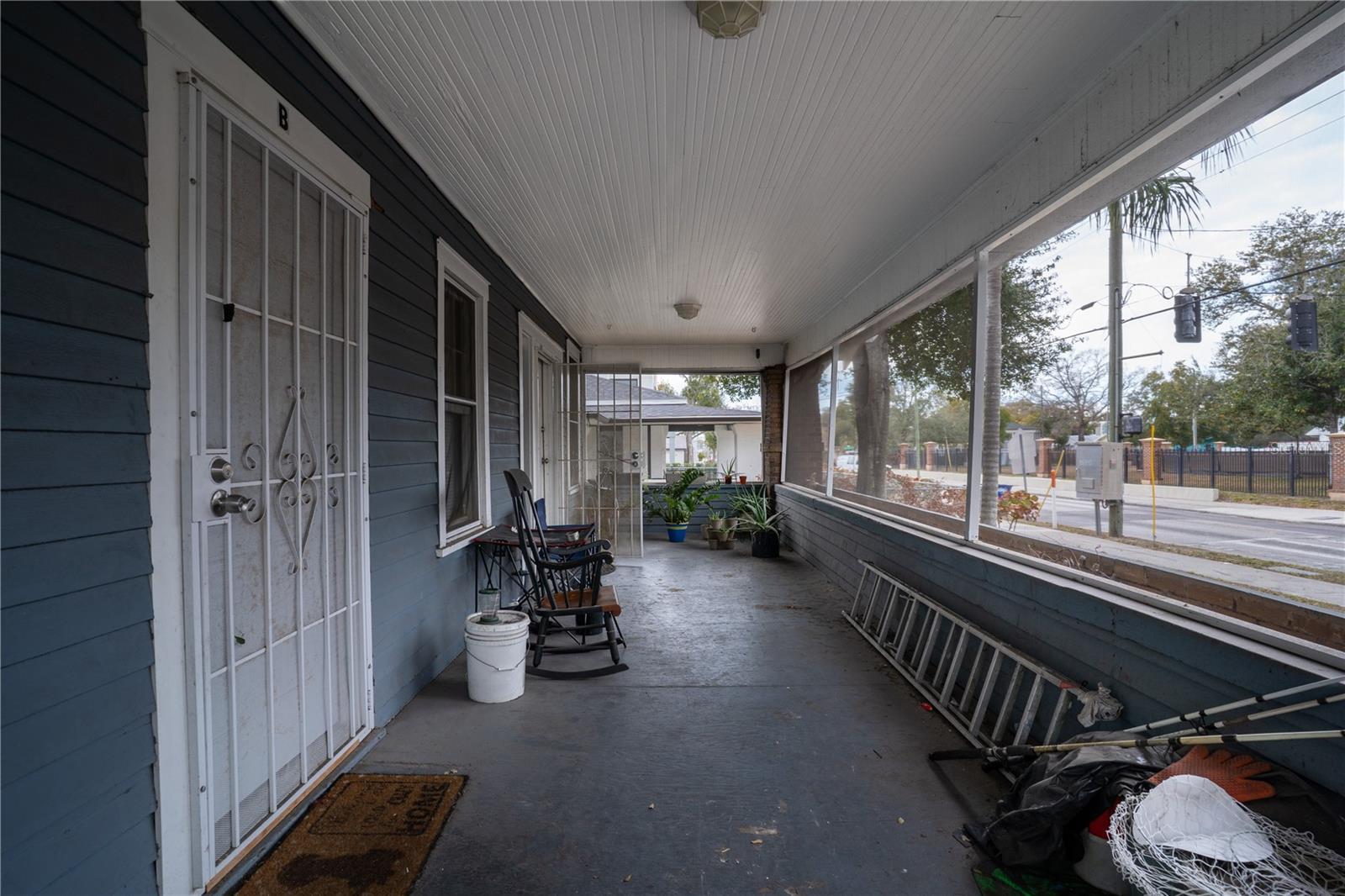 WEST HIGHLANDS - Residential Income