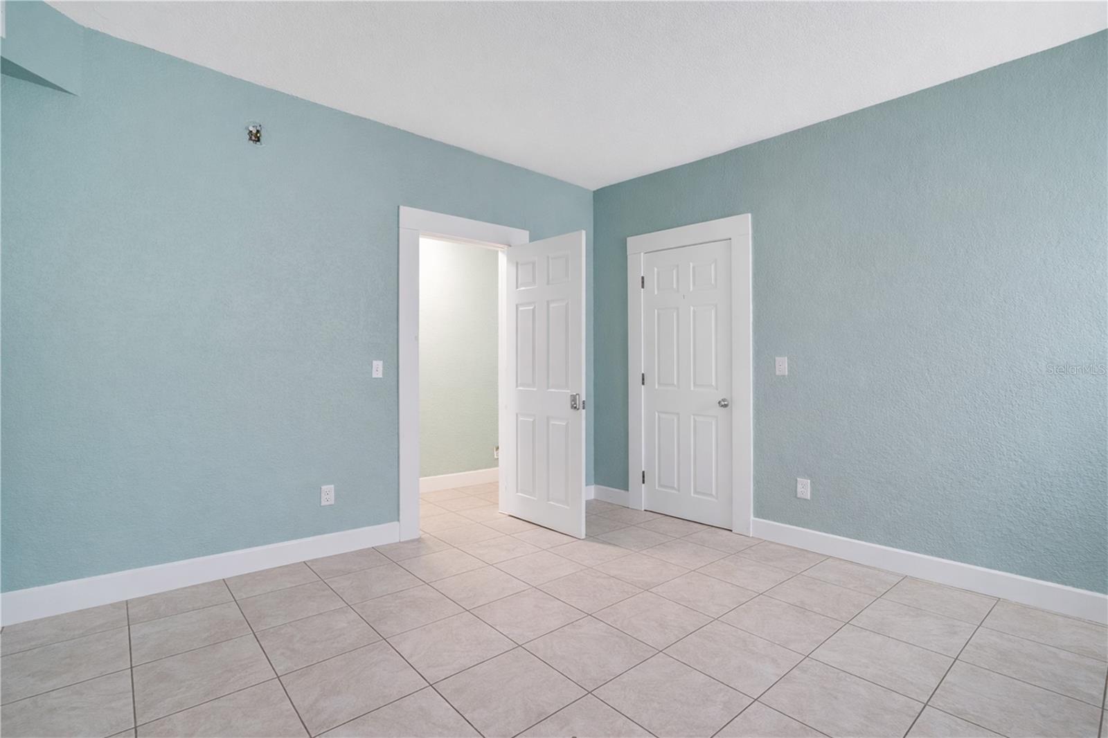 WEST HIGHLANDS - Residential Income