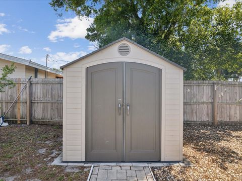 A home in SEMINOLE