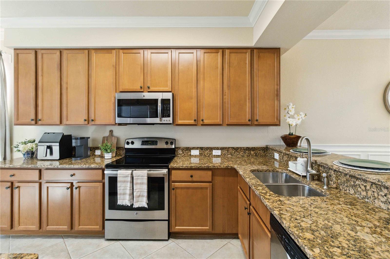 RIVER STRAND - Residential Lease