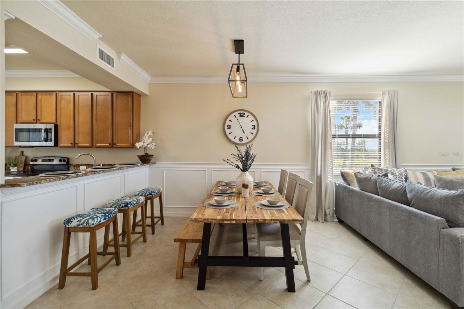 RIVER STRAND - Residential Lease