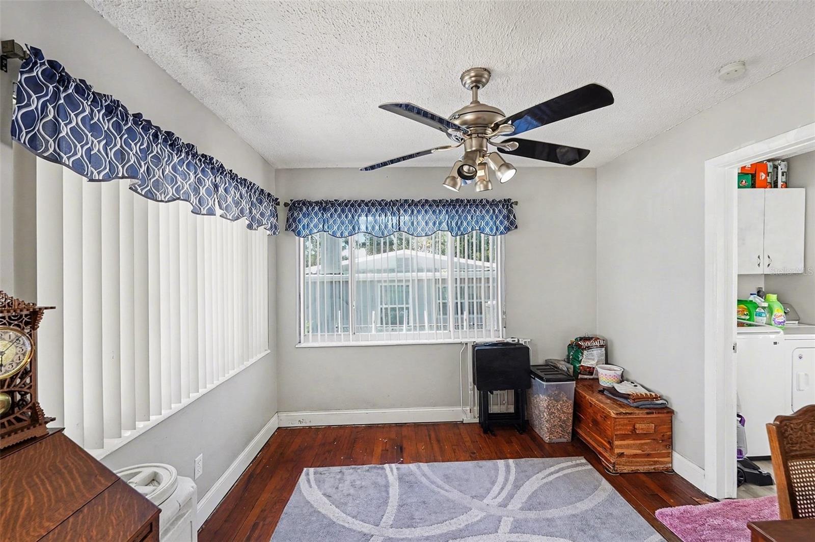 HILLTOP GROVE SUB - Residential