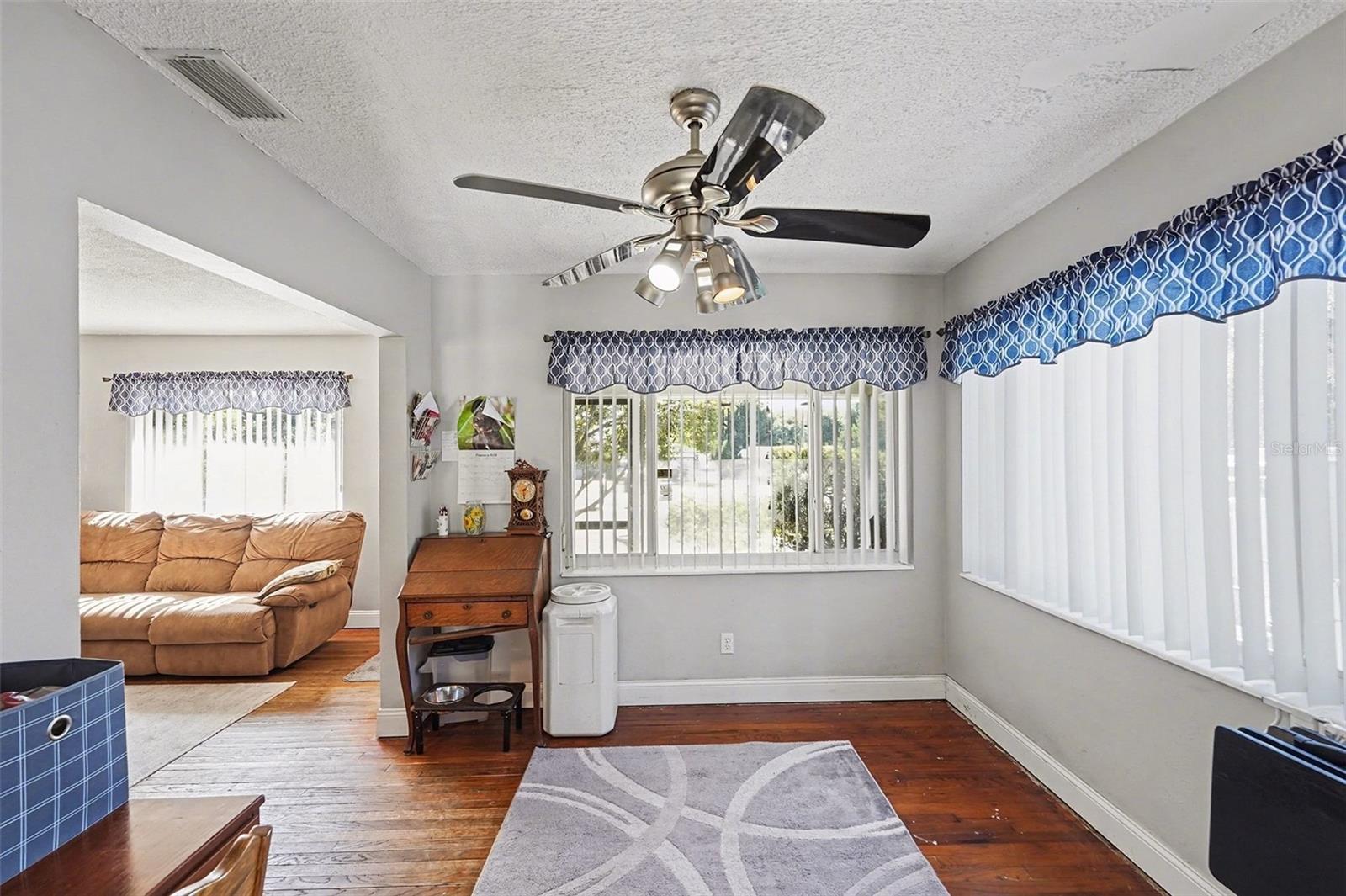 HILLTOP GROVE SUB - Residential