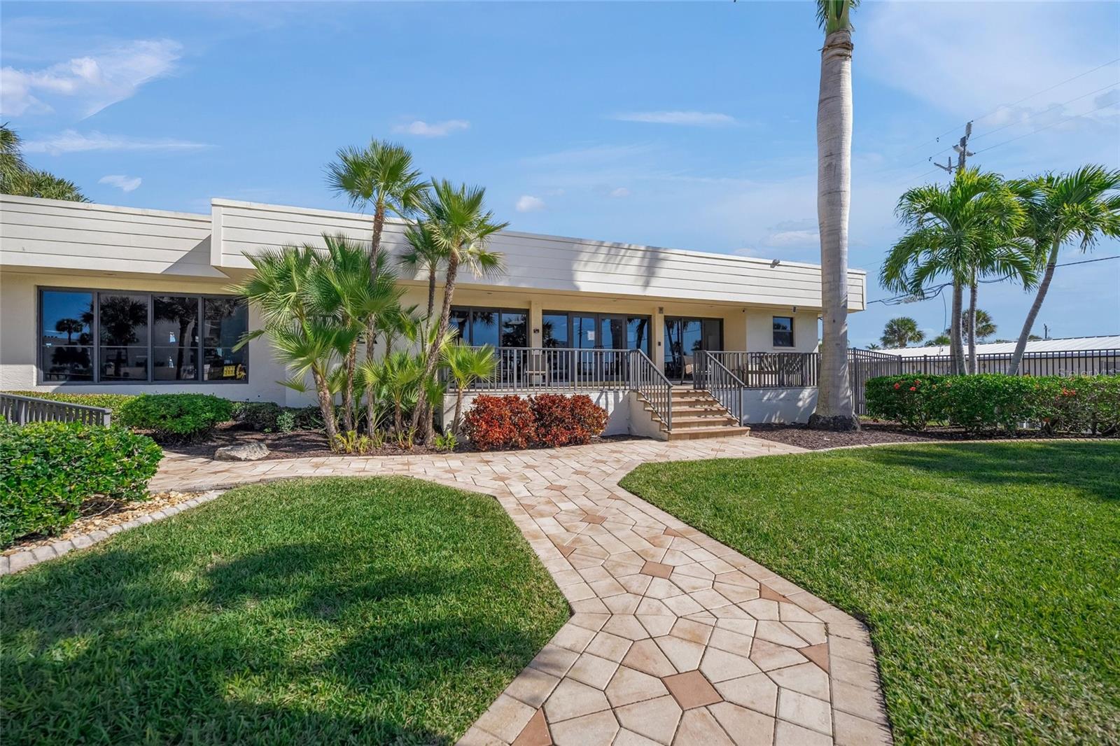 GULF & BAY CLUB PH 5 - Residential