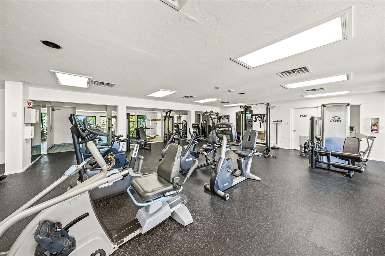 GULF & BAY CLUB PH 5 - Residential