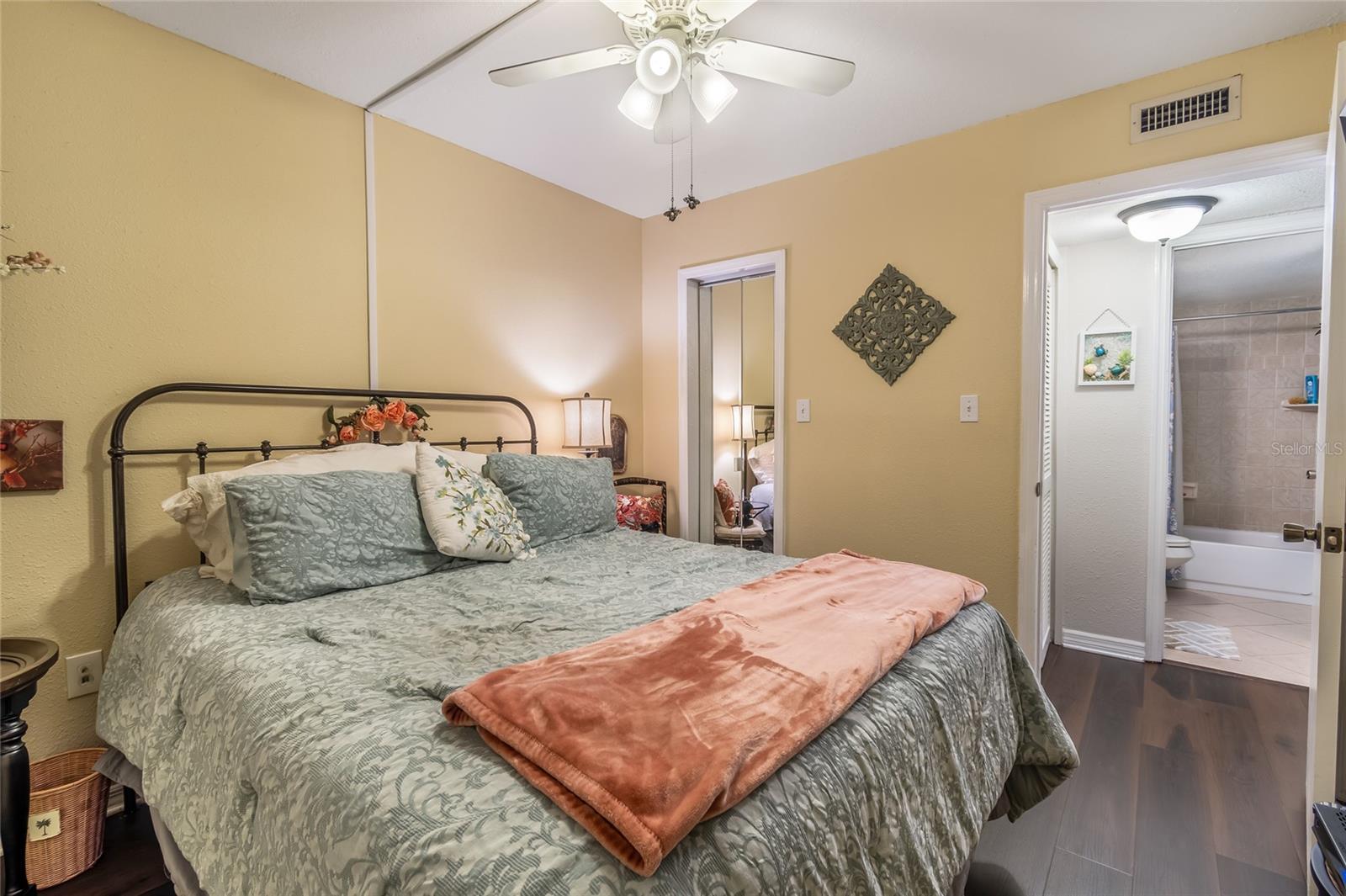 LAKE TARPON SAIL & TENNIS CLUB - Residential