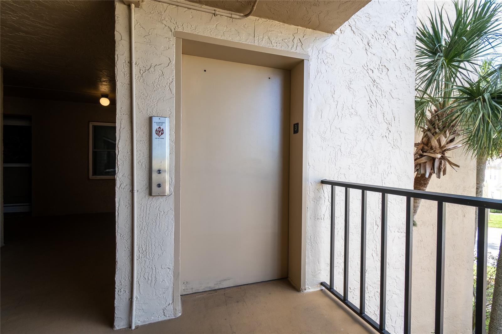 LAKE TARPON SAIL & TENNIS CLUB - Residential