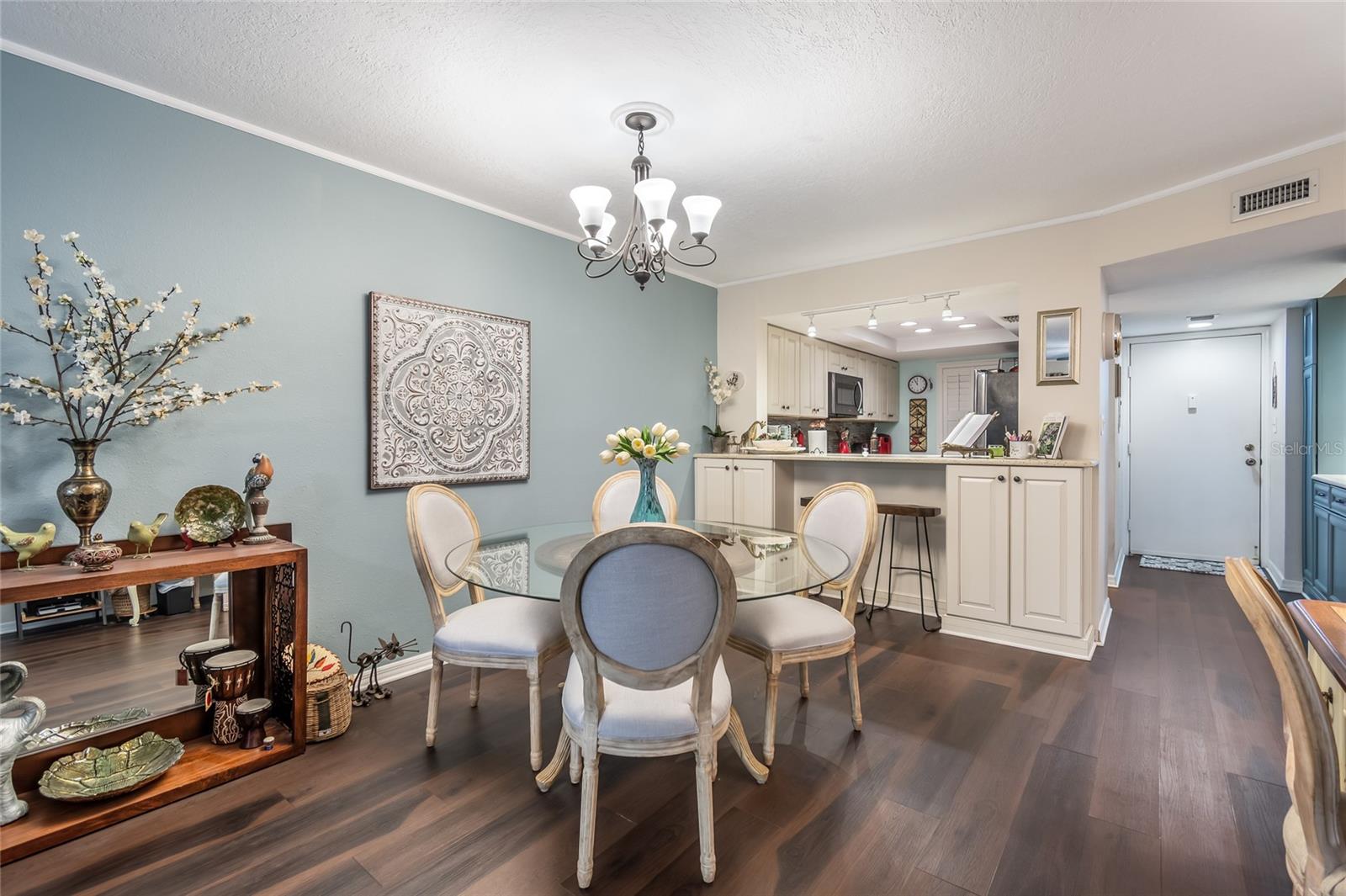 LAKE TARPON SAIL & TENNIS CLUB - Residential