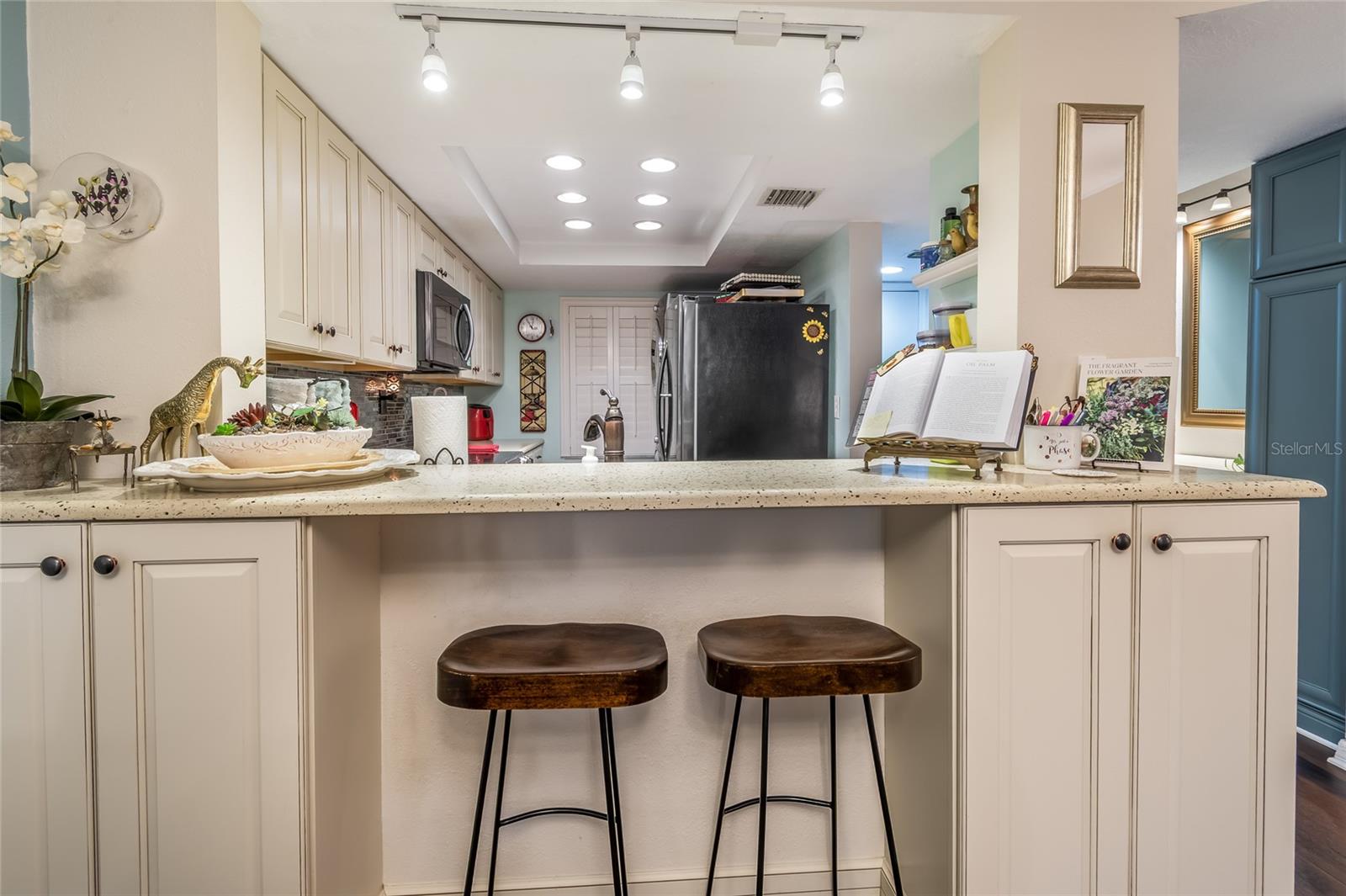 LAKE TARPON SAIL & TENNIS CLUB - Residential