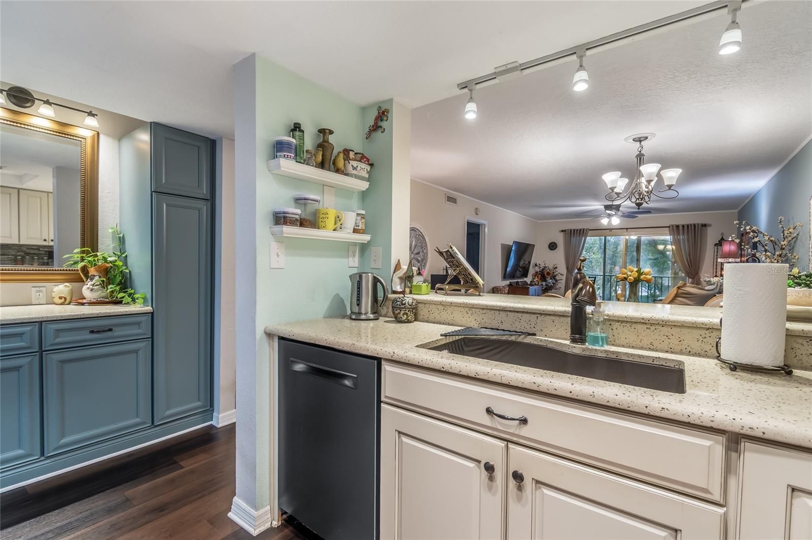 LAKE TARPON SAIL & TENNIS CLUB - Residential