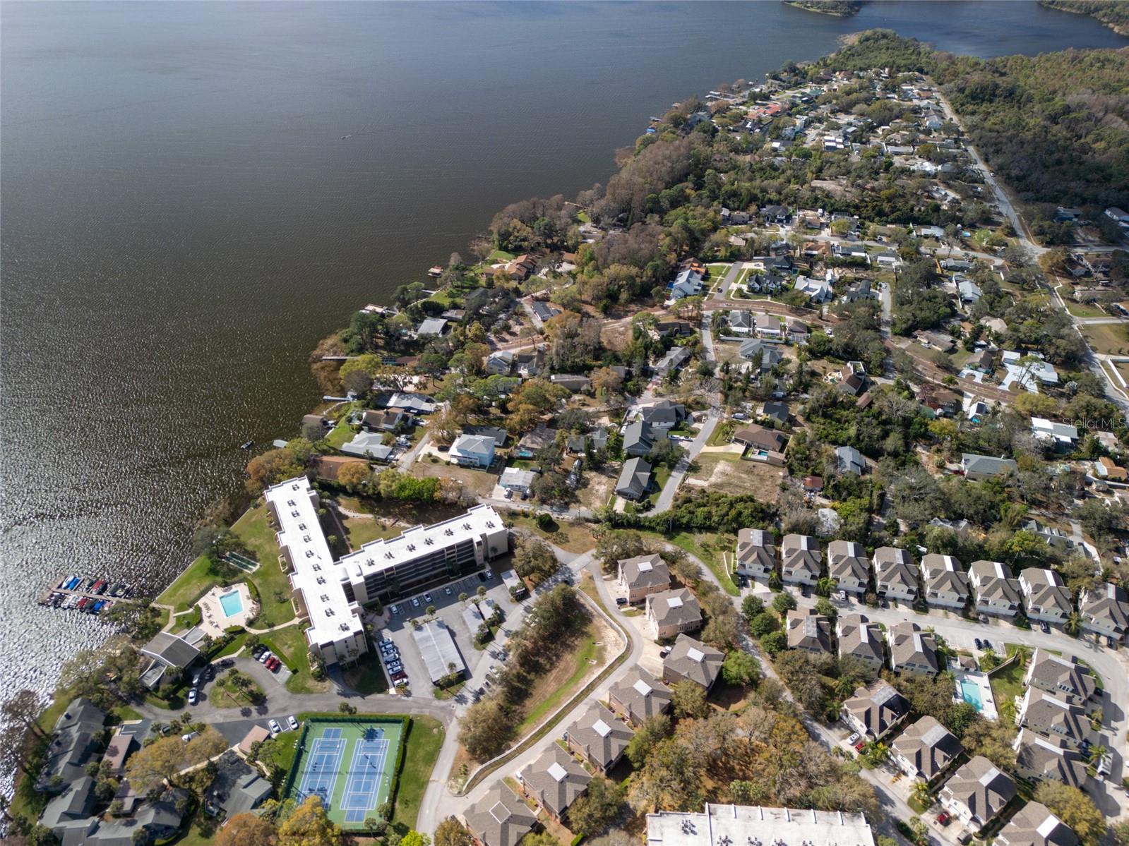 LAKE TARPON SAIL & TENNIS CLUB - Residential