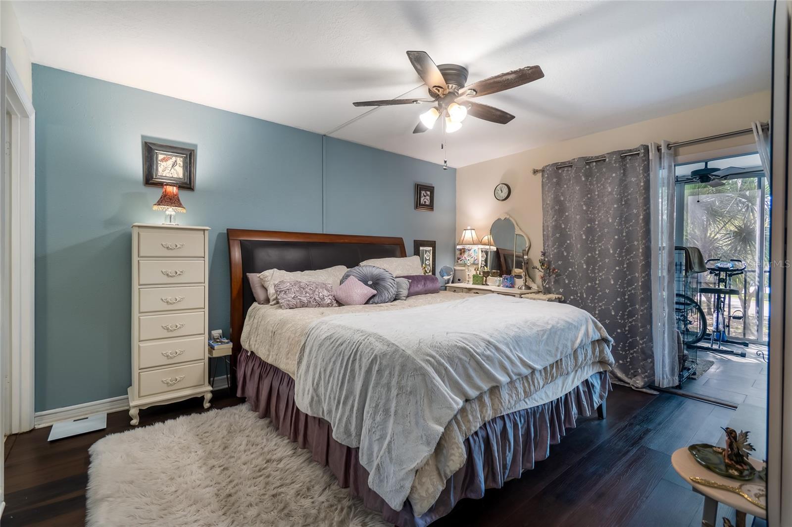 LAKE TARPON SAIL & TENNIS CLUB - Residential